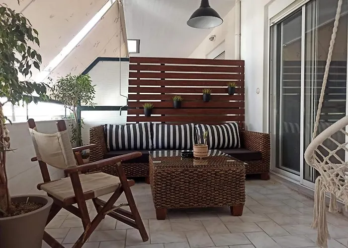 Deluxe Lodge