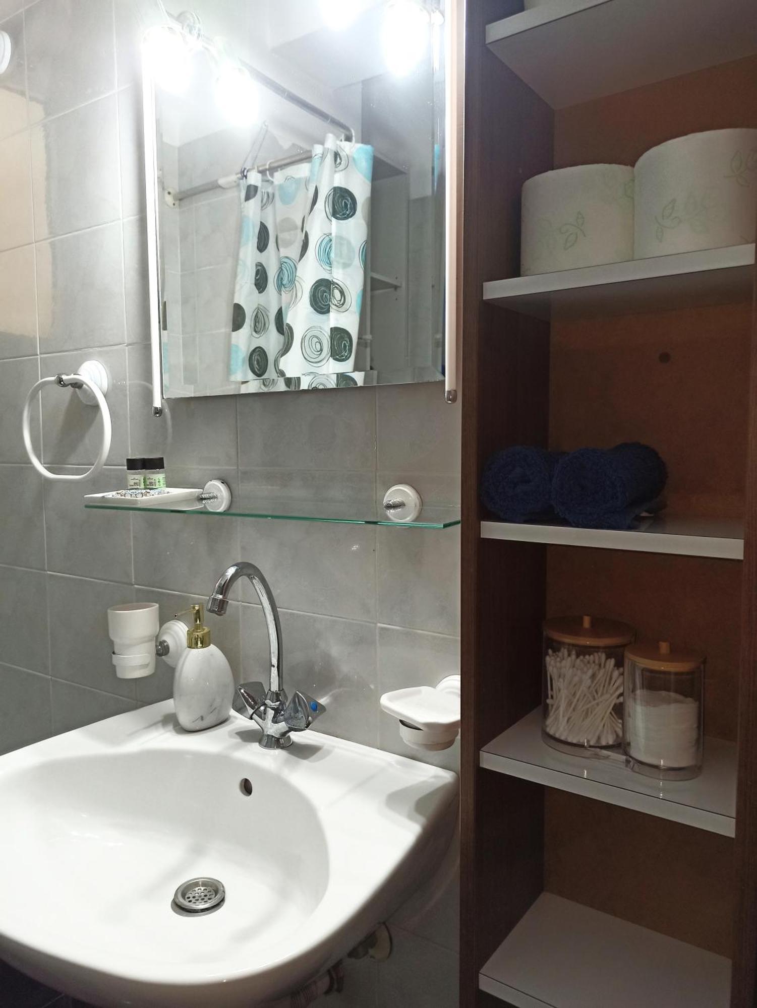 Apartment Deluxe *